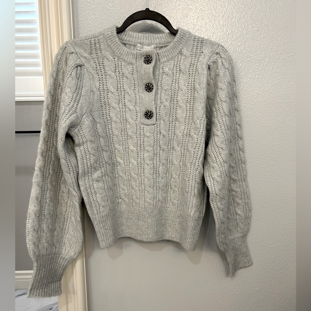 Design History Puff-Sleeve Gray Sweater